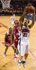 Men's Basketball Races Past Saint Joseph's, 78-68