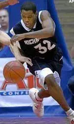 Men's Basketball Falls To Virginia