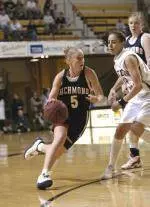 Women's Basketball Extinguishes Liberty Flames 65-45