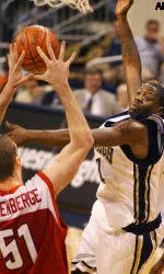 Richmond Falls To No. 10 Pittsburgh