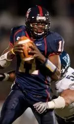 No. 4 Richmond Survives No. 9 Elon, 16-13, In NCAA First Round