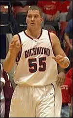 Spiders Travel to Queen City For Matchup with 49ers