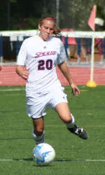 Women's Soccer Edges Temple, 2-1