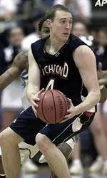 Men's Basketball Holds Off Rhode Island, 52-51, In OT