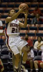 Richmond Wins Third Straight With 71-43 Romp At Hampton