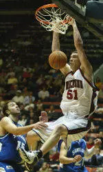 Steenberge Signs Professional Contract To Play In Spain