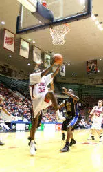 Men's Basketball Shoots Way Past McNeese State