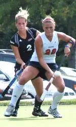 No. 17 UMass Tops Spiders In A-10 Opener