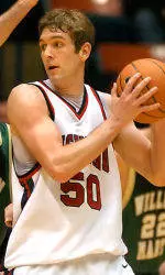 Men's Basketball Holds Off William & Mary, 52-50
