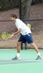 Men's Tennis Cruises To Second Straight Shutout