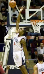 Men's Basketball Hosts La Salle Saturday At 4 P.M.