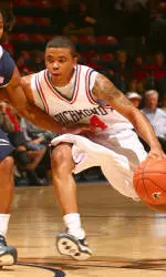 Spiders Improve To 4-1 With 65-52 Win Over Longwood