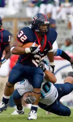 Vaughan Leads No. 9 Richmond Past No. 10 UMass, 30-15