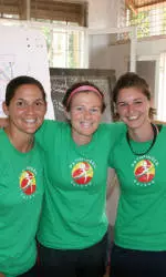 Murphy, Spider Field Hockey Lend Helping Hand