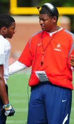 Comcast SportsNet Has Head Coach Latrell Scott Mic'd Up During Practice