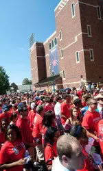 No. 9 Spiders Beat No. 7 Elon In Overtime As Robins Stadium Debuts With Thriller