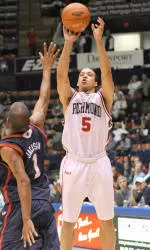 Spiders Storm Back To Drop Dukes, 71-67