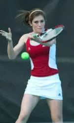Women's Tennis Edged By GW, 4-3