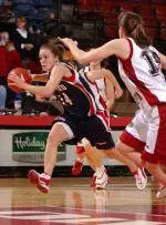 Women's Basketball Downs Flyers 67-44