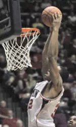 Spiders Improve To 14-5, 9-0 In Robins Center With Win Over La Salle