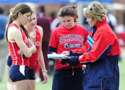 Spiders Set for Indoor Opener on Sunday
