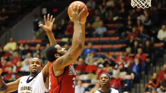 Spiders Edged by Colonials