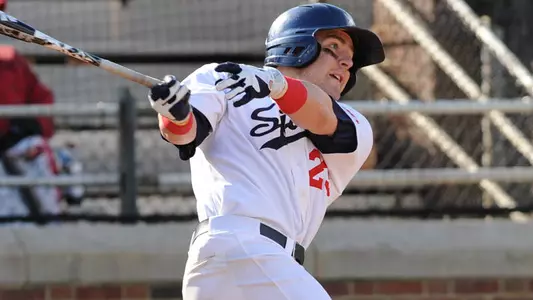 Spiders Walk Off With 2-1 Win Over Quinnipiac