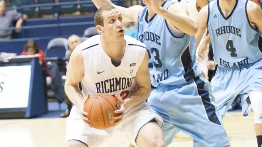 Spiders Victorious Over Rhody In A-10 Opener