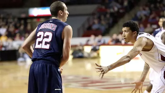 Spiders Drop 70-65 Decision At UMass