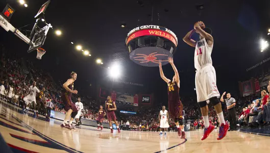 Men's Basketball Hosts Hofstra Tuesday At 7 P.M.