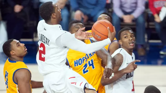 Lindsay?s Career Night Leads Spiders Past Hofstra