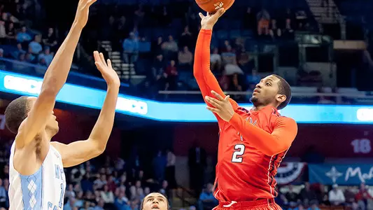 No. 19 UNC Holds Off Spiders