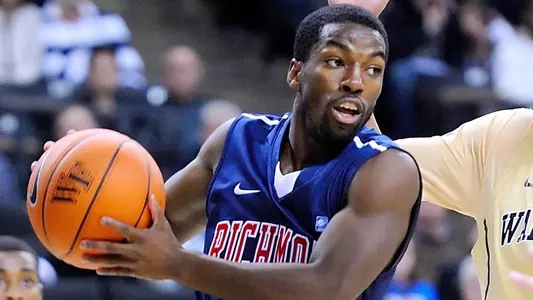 Men's Basketball Plays At Northeastern On NYE