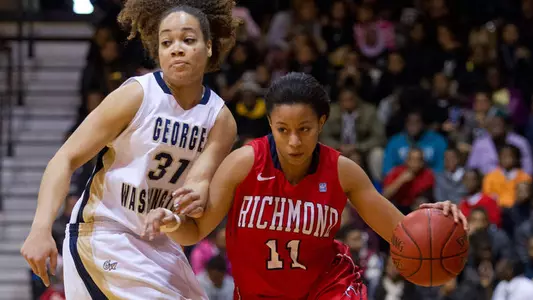 Women's Basketball Set For Miami Sunday