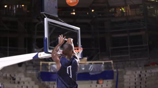 Men's Basketball Opens Practice In Construction Zone
