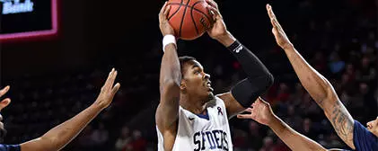 Balanced Attack Leads Spiders Past South Alabama