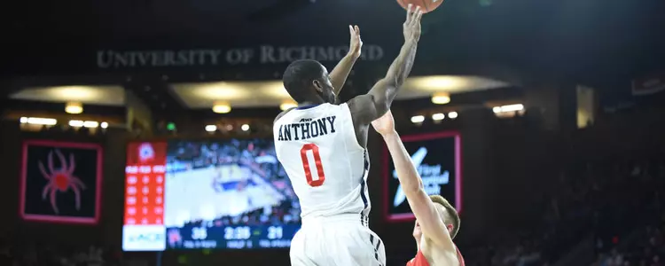 Spiders Trounce Davidson, 89-63, At Sold-Out Robins Center