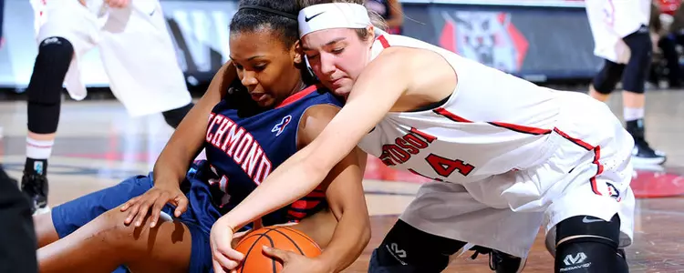 Women?s Basketball Takes It Away At Davidson