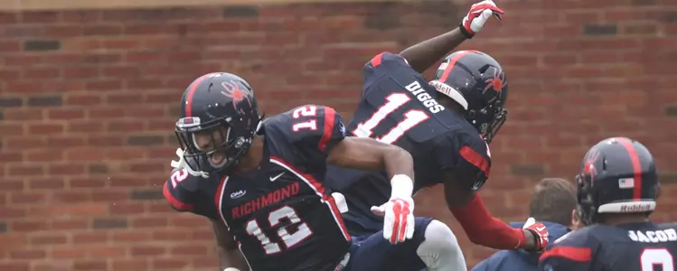 Spiders Jump Ahead Early, Coast To 48-17 Victory