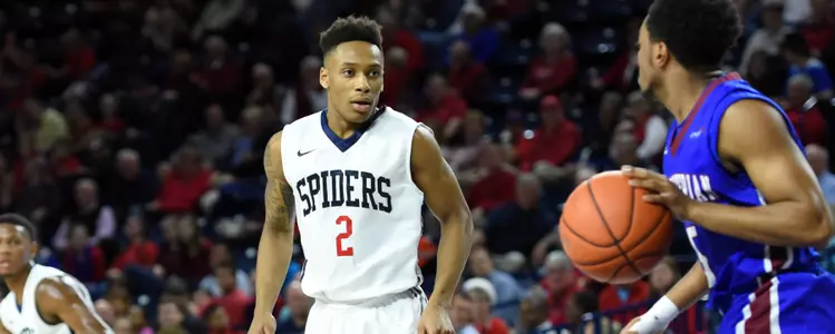 Spiders Deliver Holiday Treat in 74-44 win over Presbyterian