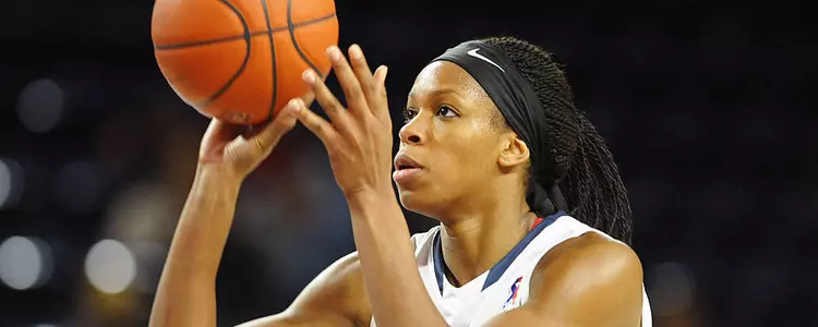 Okoro Ties Richmond FT Record In Spiders' Win Over La Salle