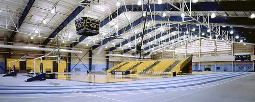 Spiders Open Season at CNU Holiday Open