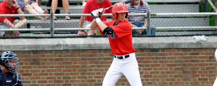 Doubleheader Sweep Extends Spiders' Win Streak to Seven