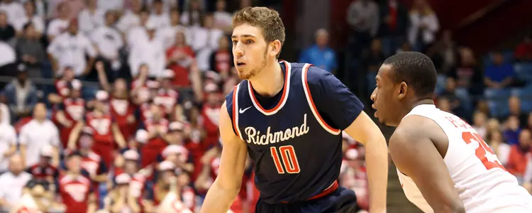 Spiders Battle Dayton, But Drop Tough 75-59 Decision