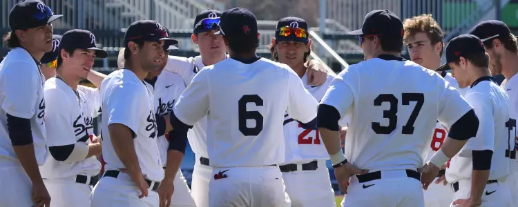 Spiders Drop 4-2 Decision to Colonials in Series Opener