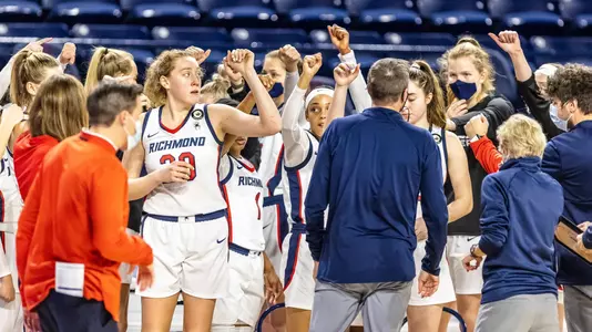 WBB huddle