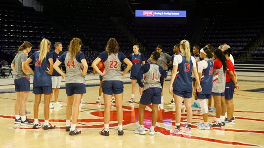 WBB Team Huddle
