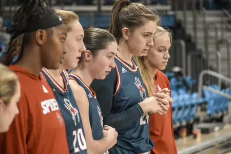 Photo of Siobhan Ryan, Faye Parker standing in line during a timeout