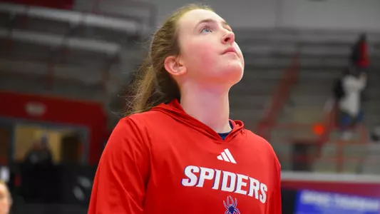 MAggie Doogan during warmups