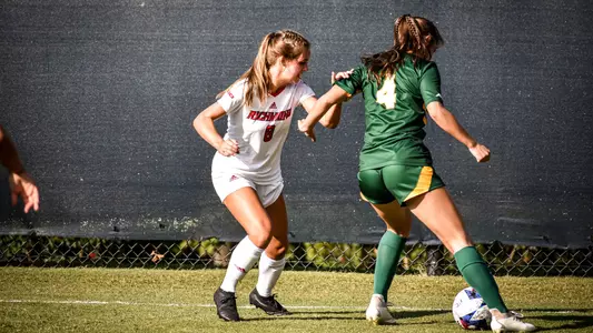 Kiley Fitzgerald going for a ball against George Mason